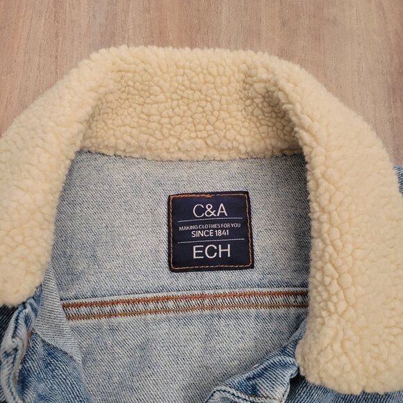 C&A Basic Denim Collection Women’s Jean Jacket Size Small Blue Casual - Picture 3 of 9
